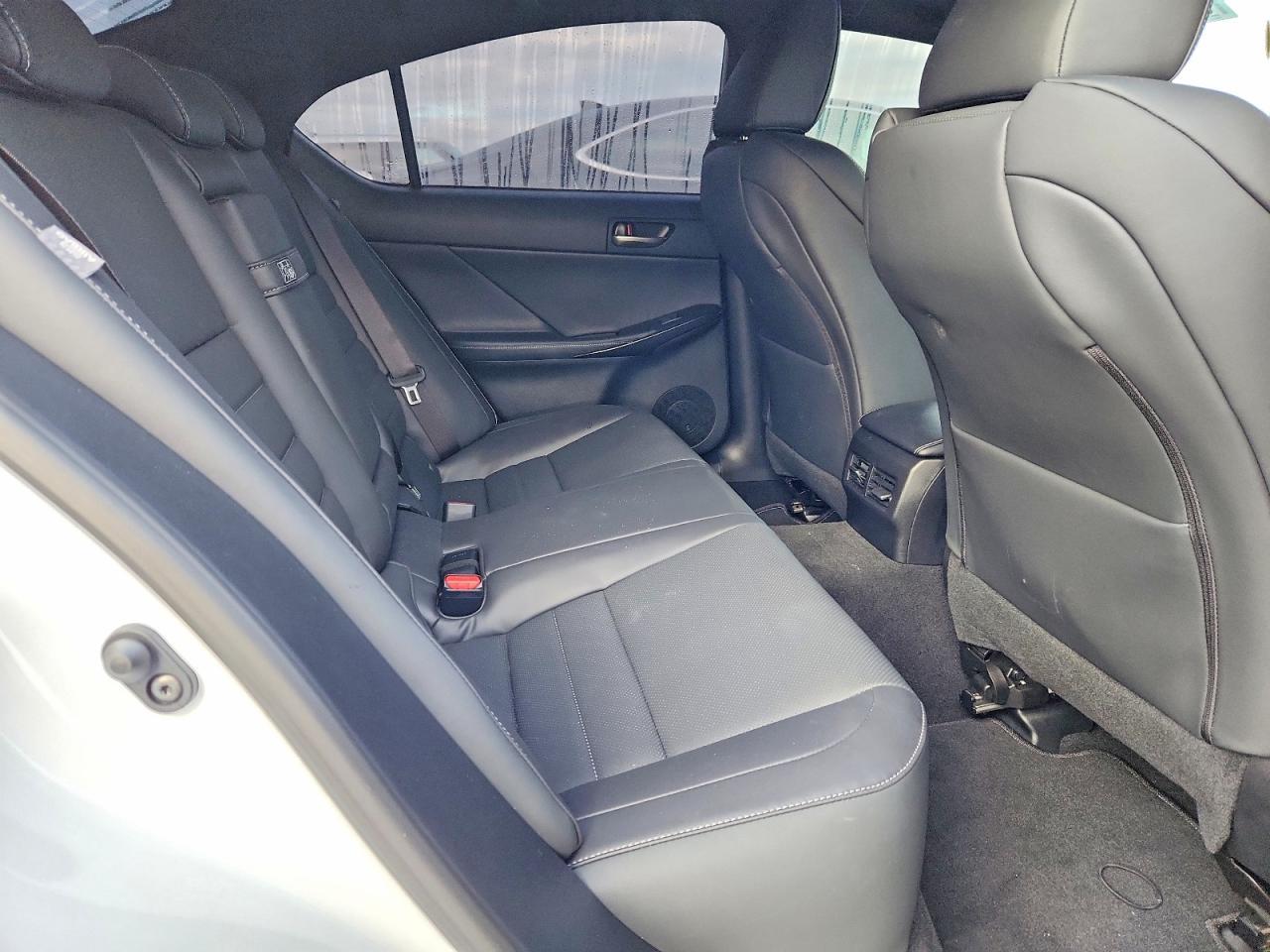 2024 LEXUS IS 350