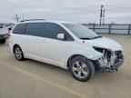 2011 TOYOTA SIENNA