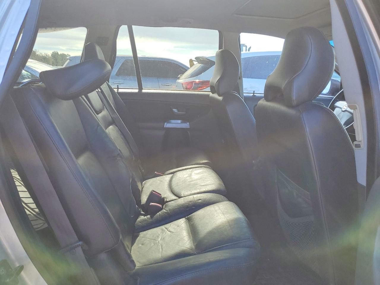 2004 VOLVO XC90