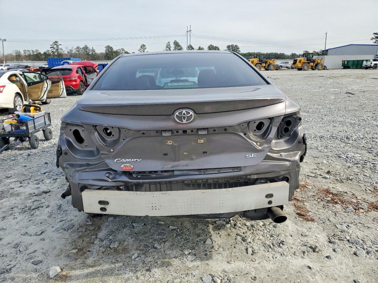 2016 TOYOTA CAMRY