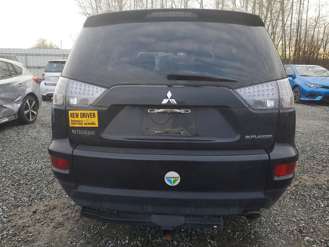 2010 MITSUBISHI outlander