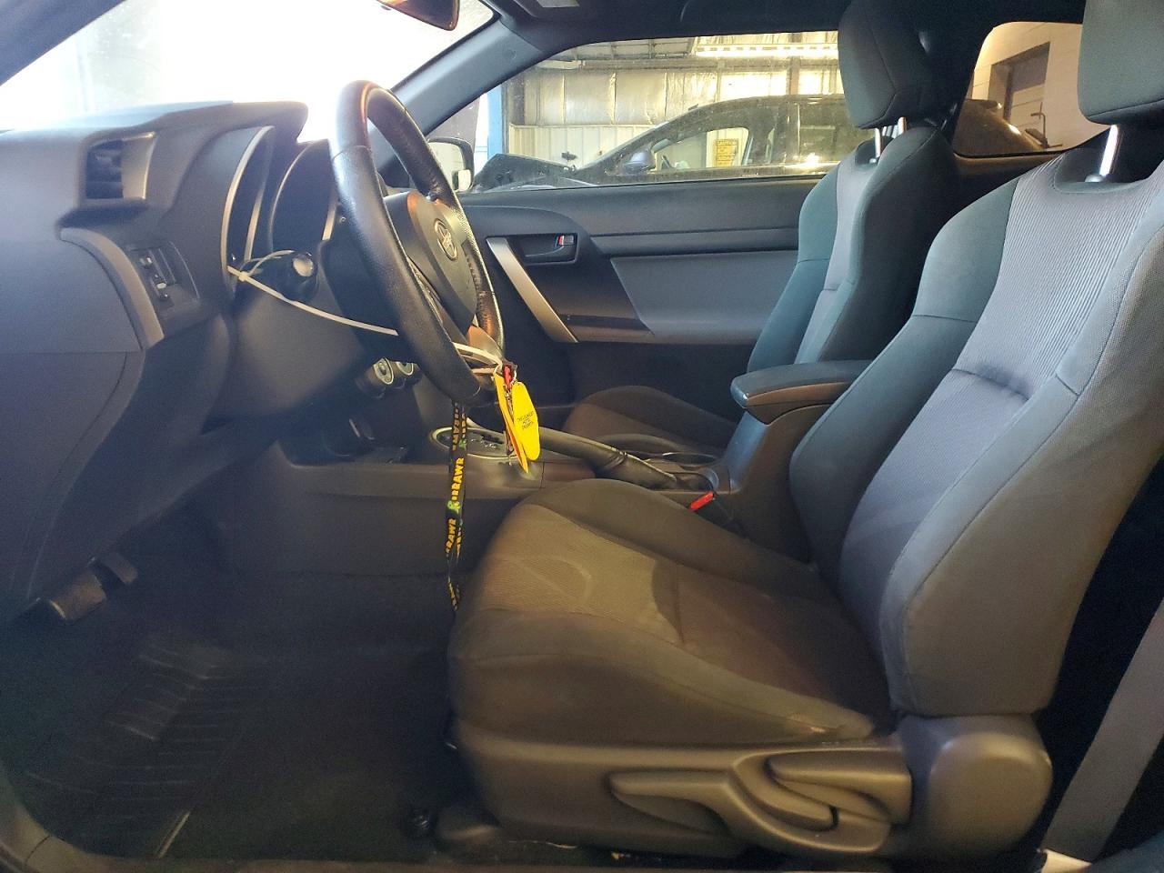 2011 TOYOTA SCION