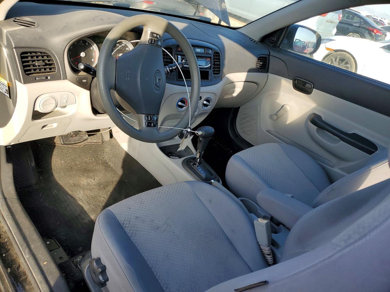 2010 HYUNDAI ACCENT