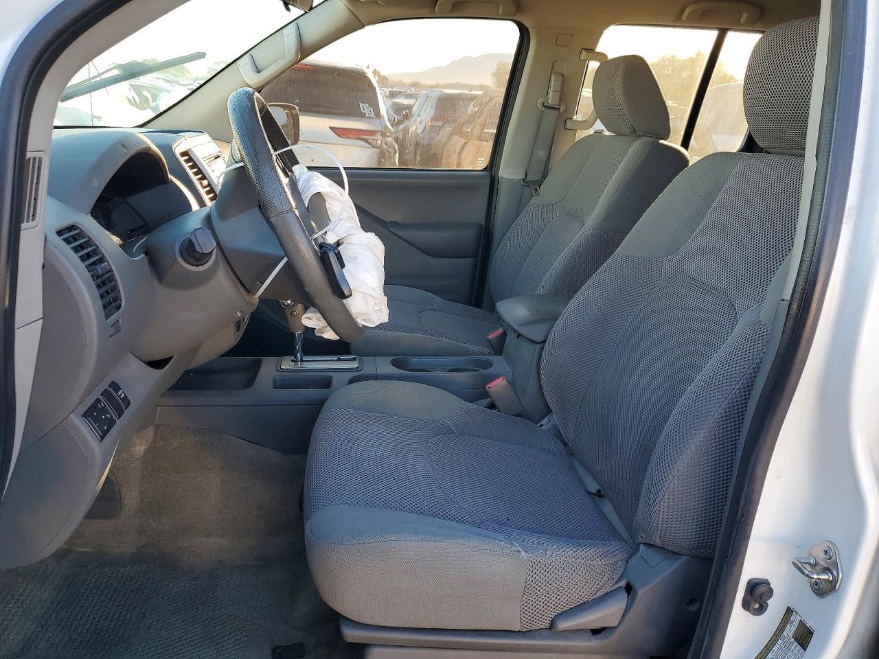 2017 NISSAN Frontier