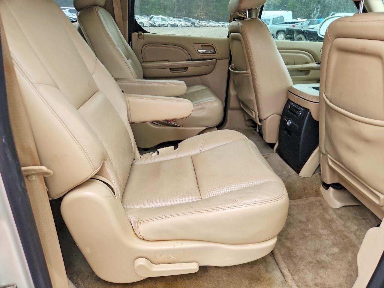 2012 CADILLAC Escalade ESV