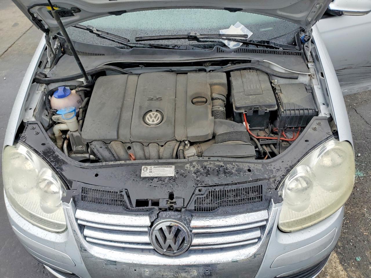 2010 VOLKSWAGEN JETTA