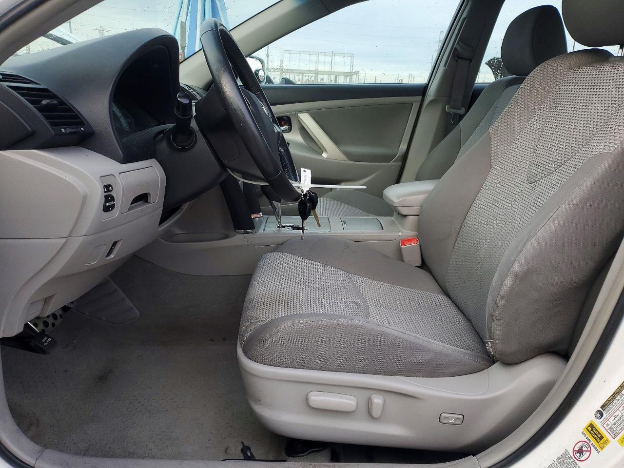 2011 TOYOTA CAMRY