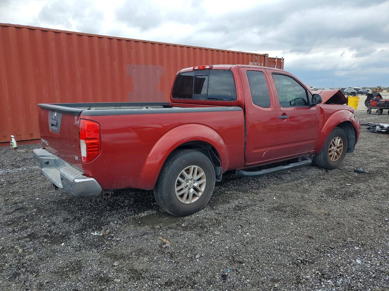 2015 NISSAN Frontier