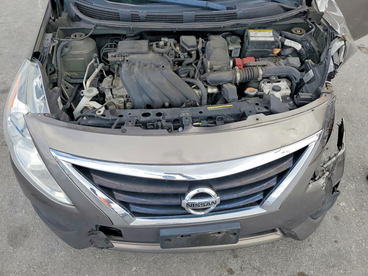 2017 NISSAN VERSA