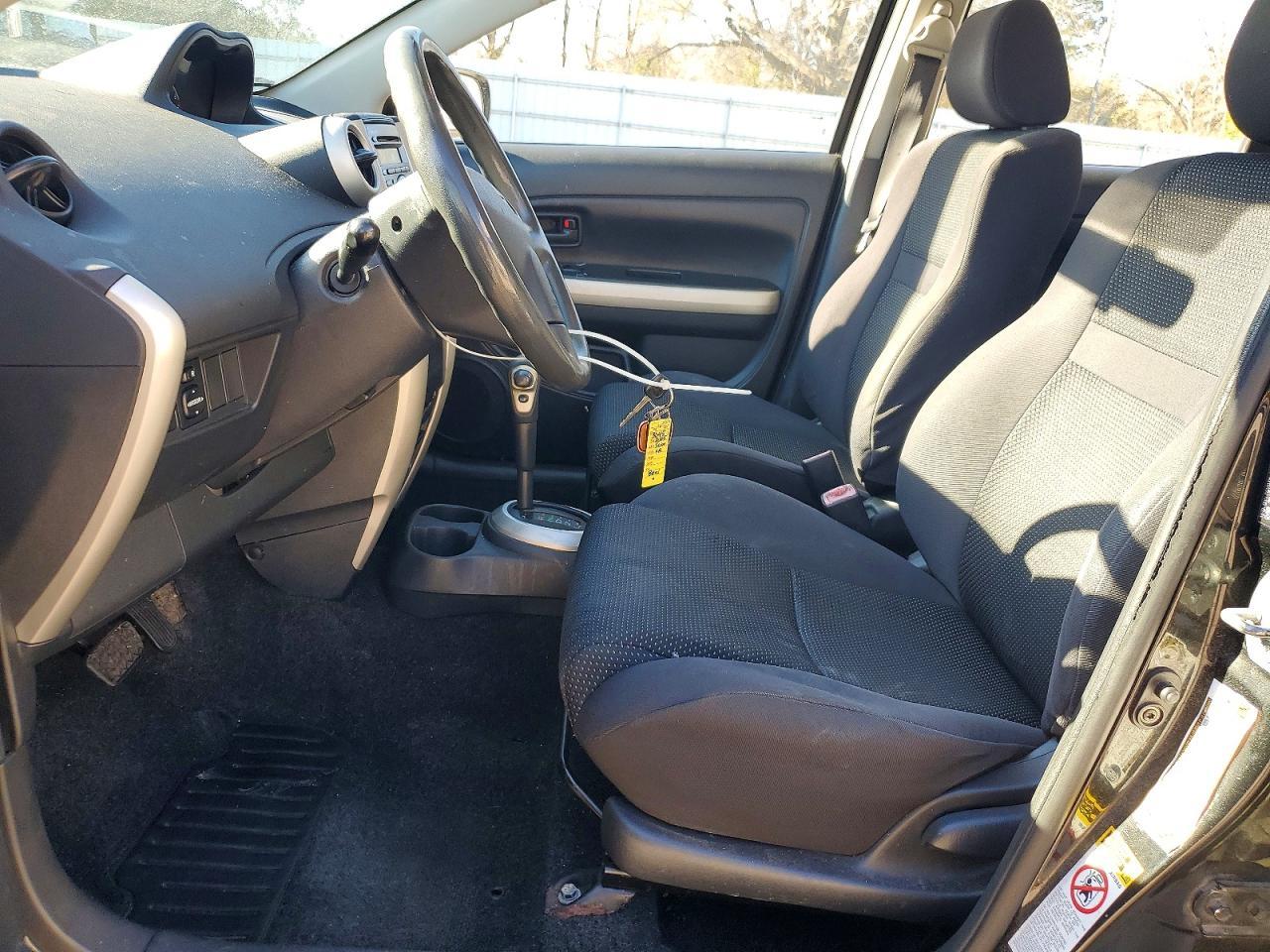 2005 TOYOTA SCION