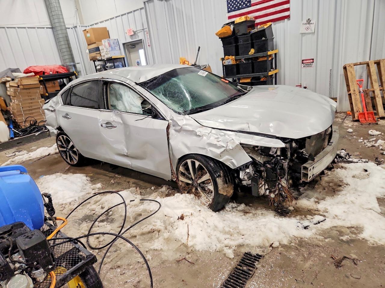 2016 NISSAN ALTIMA