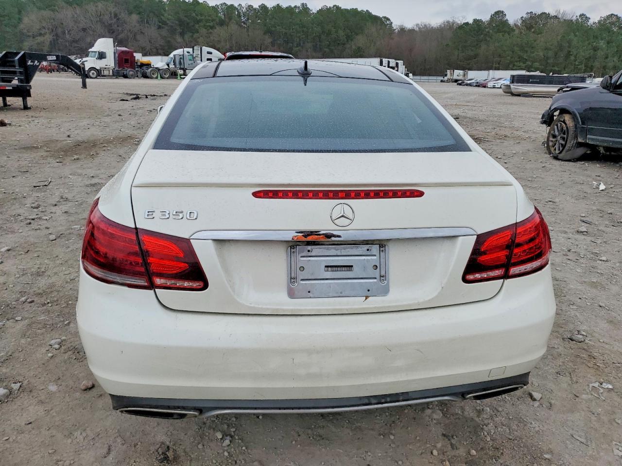 2014 MERCEDES-BENZ E-Class