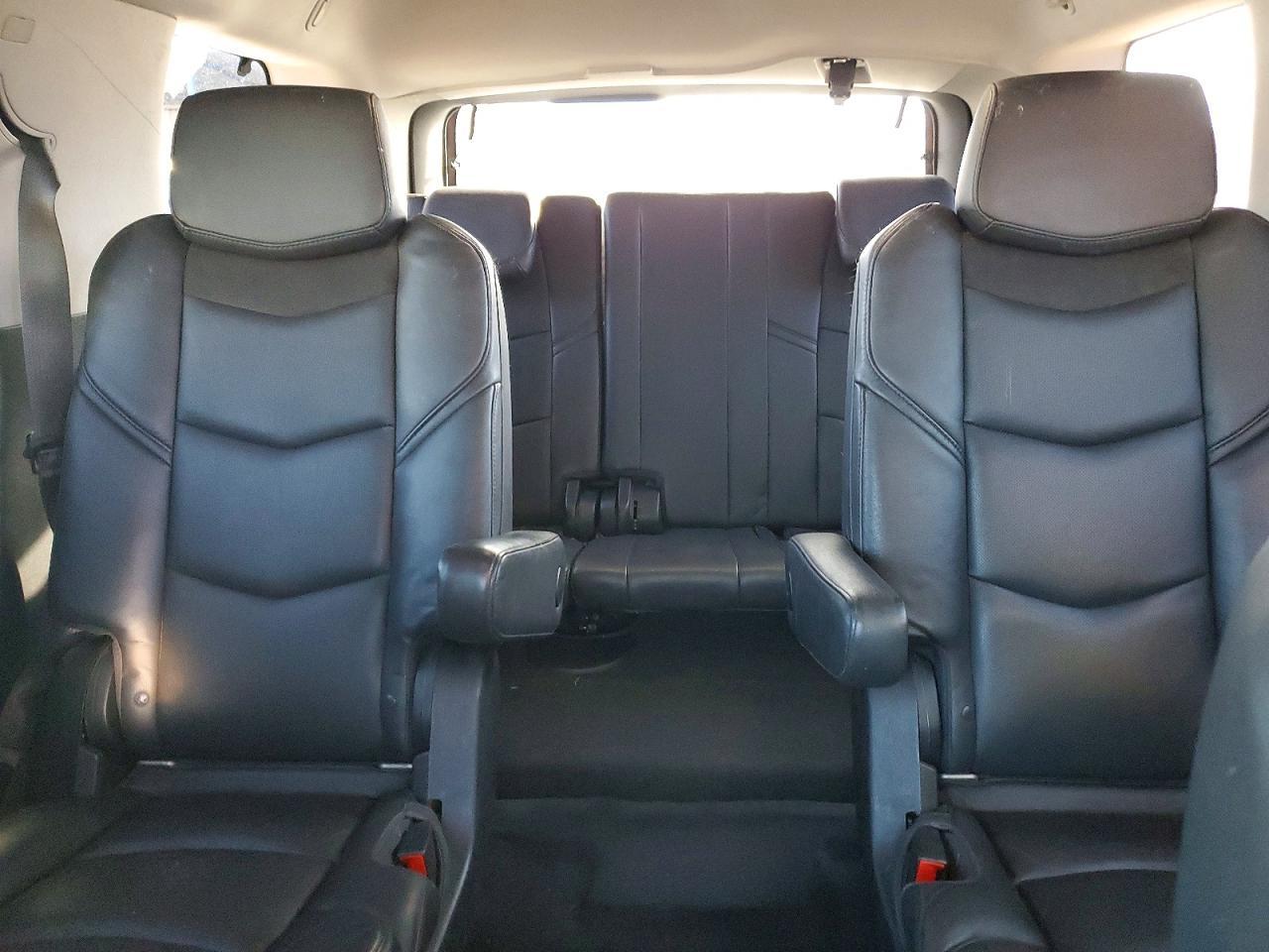 2018 CADILLAC ESCALADE