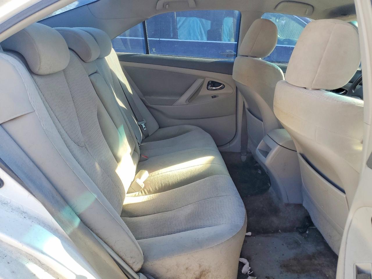 2011 TOYOTA CAMRY