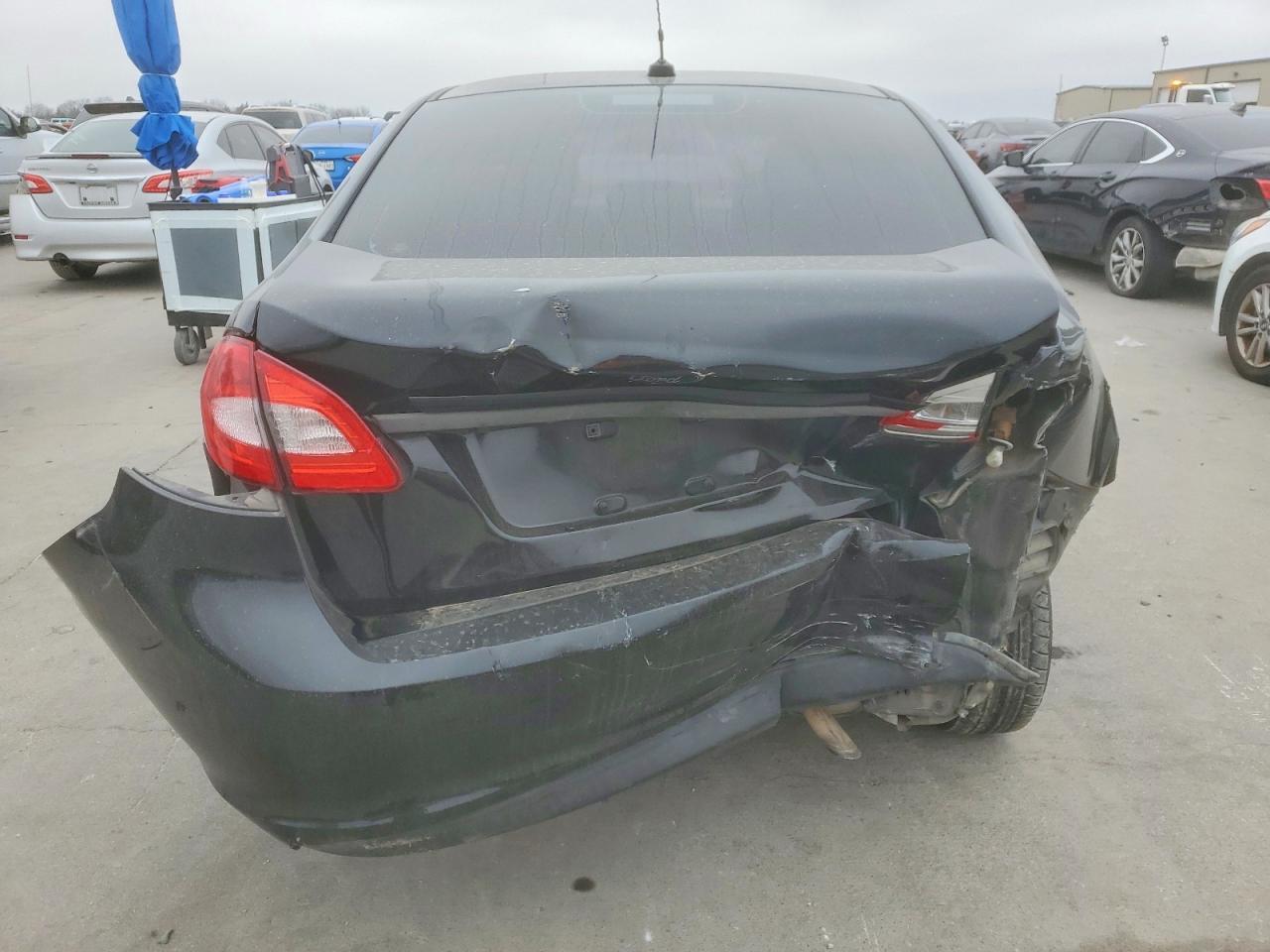 2013 FORD Fiesta