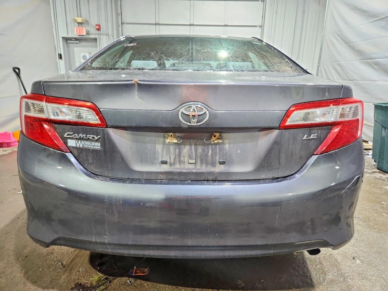 2014 TOYOTA CAMRY