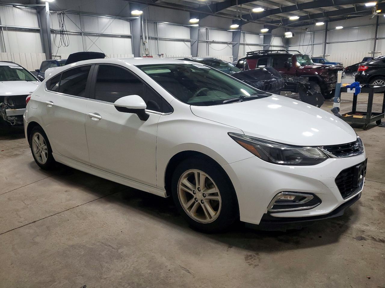 2017 CHEVROLET CRUZE