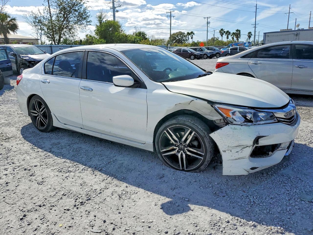 2017 HONDA ACCORD