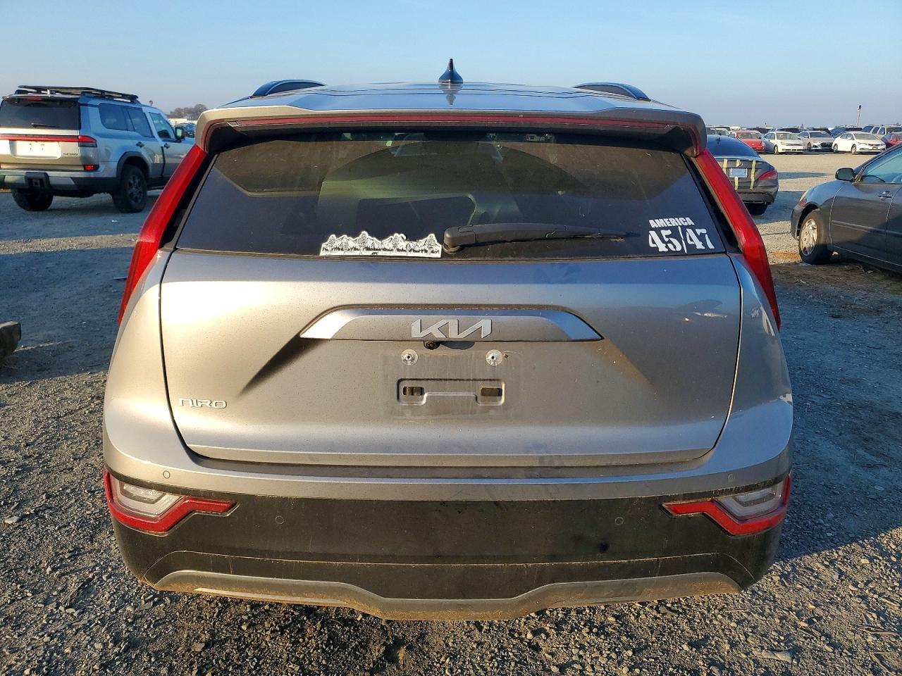 2023 KIA Niro