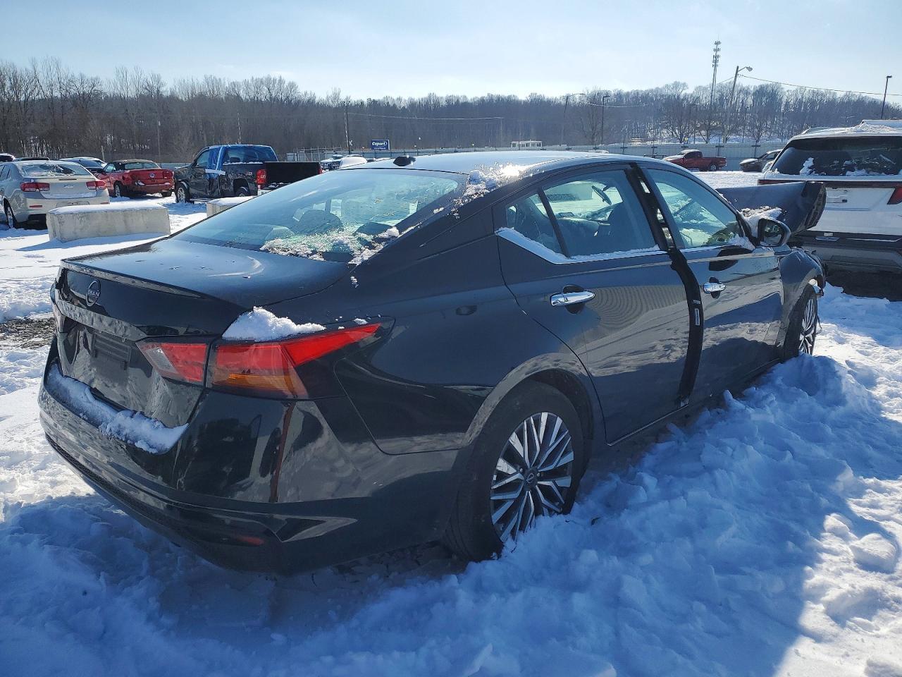 2025 NISSAN ALTIMA