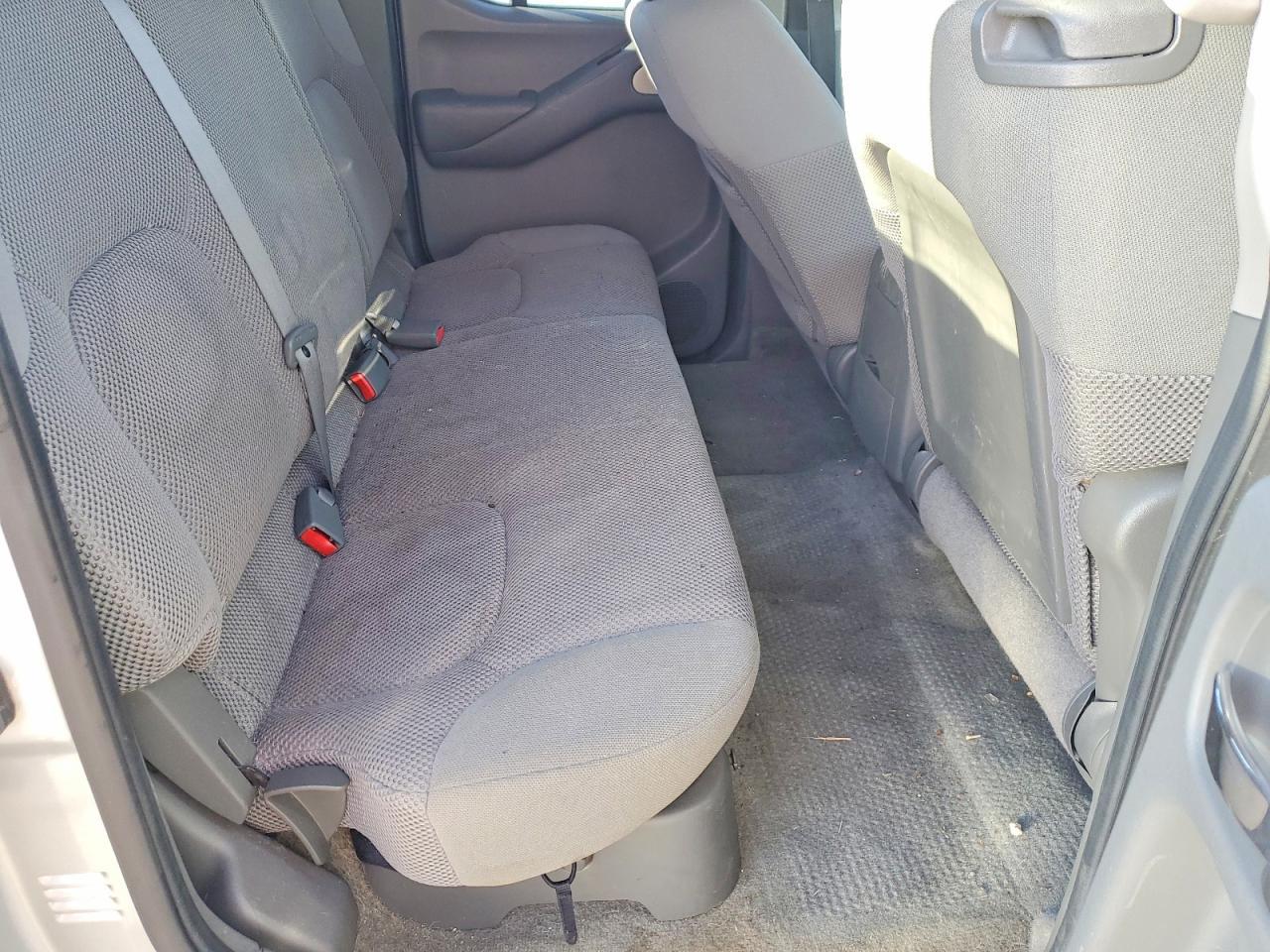 2013 NISSAN Frontier