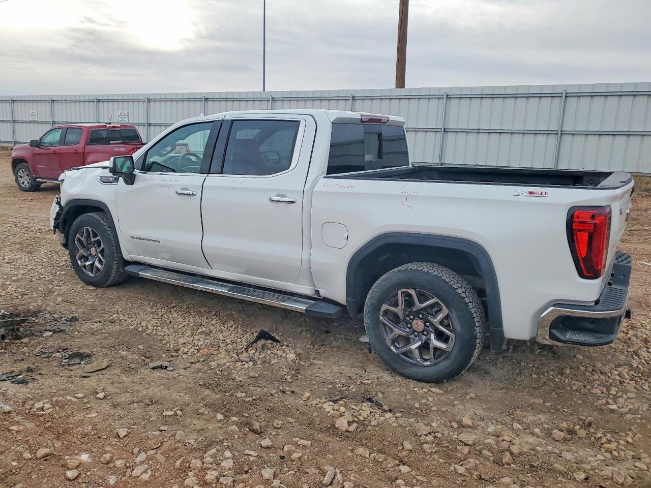 2025 GMC Sierra
