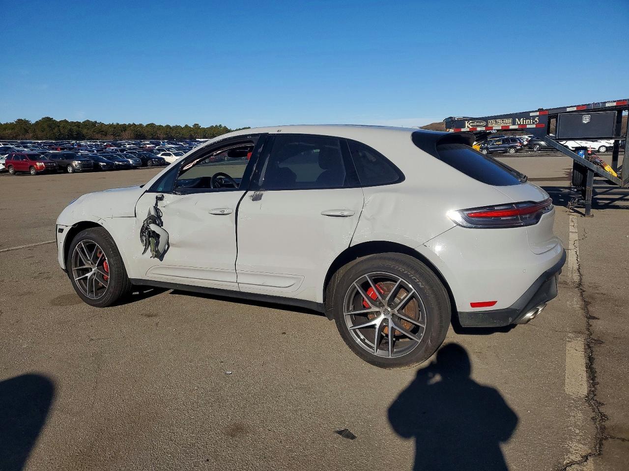 2022 PORSCHE Macan