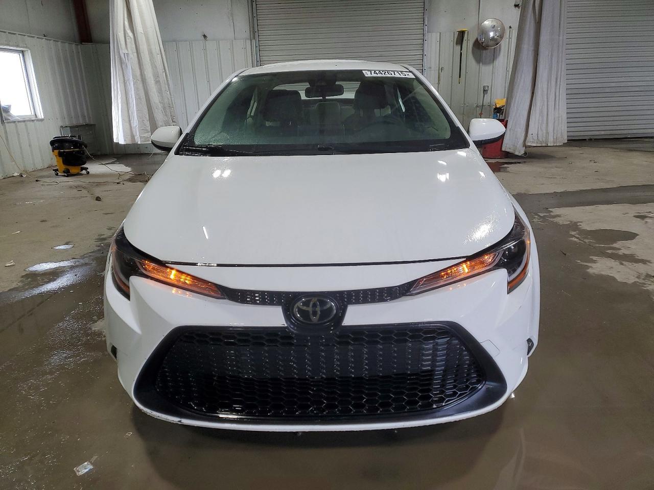 2020 TOYOTA COROLLA