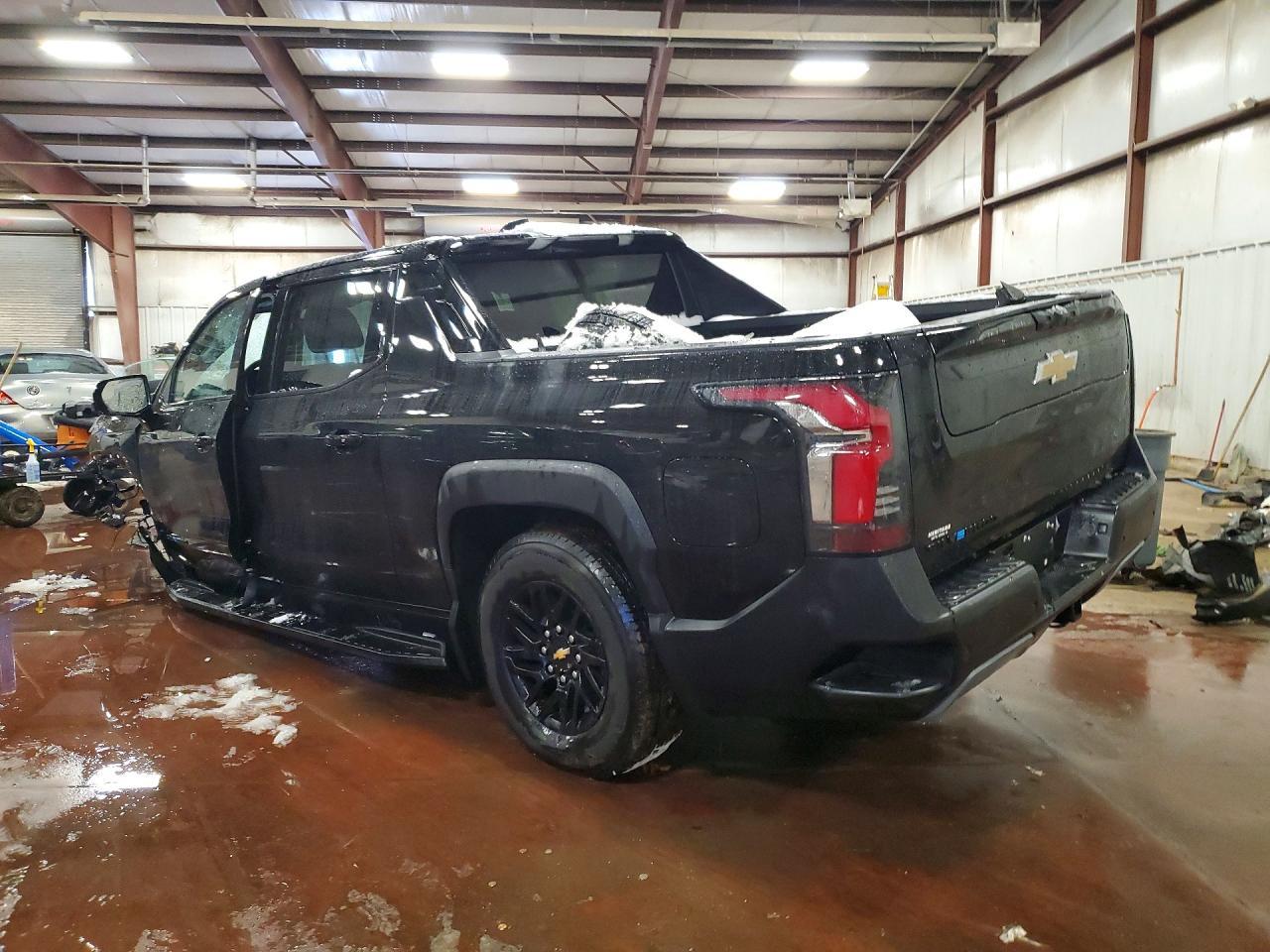 2025 CHEVROLET Silverado
