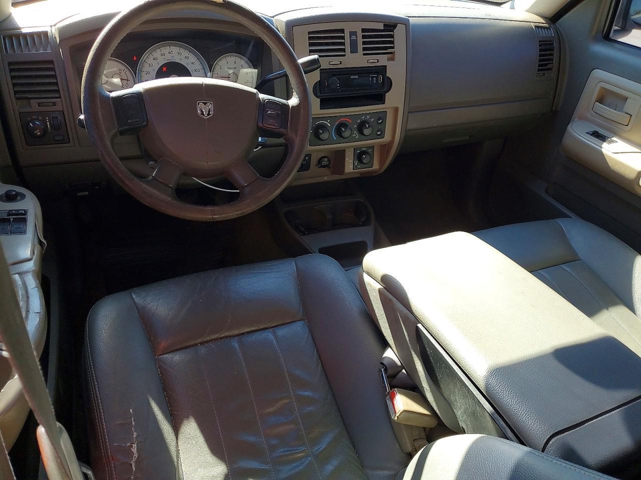 2005 DODGE Dakota