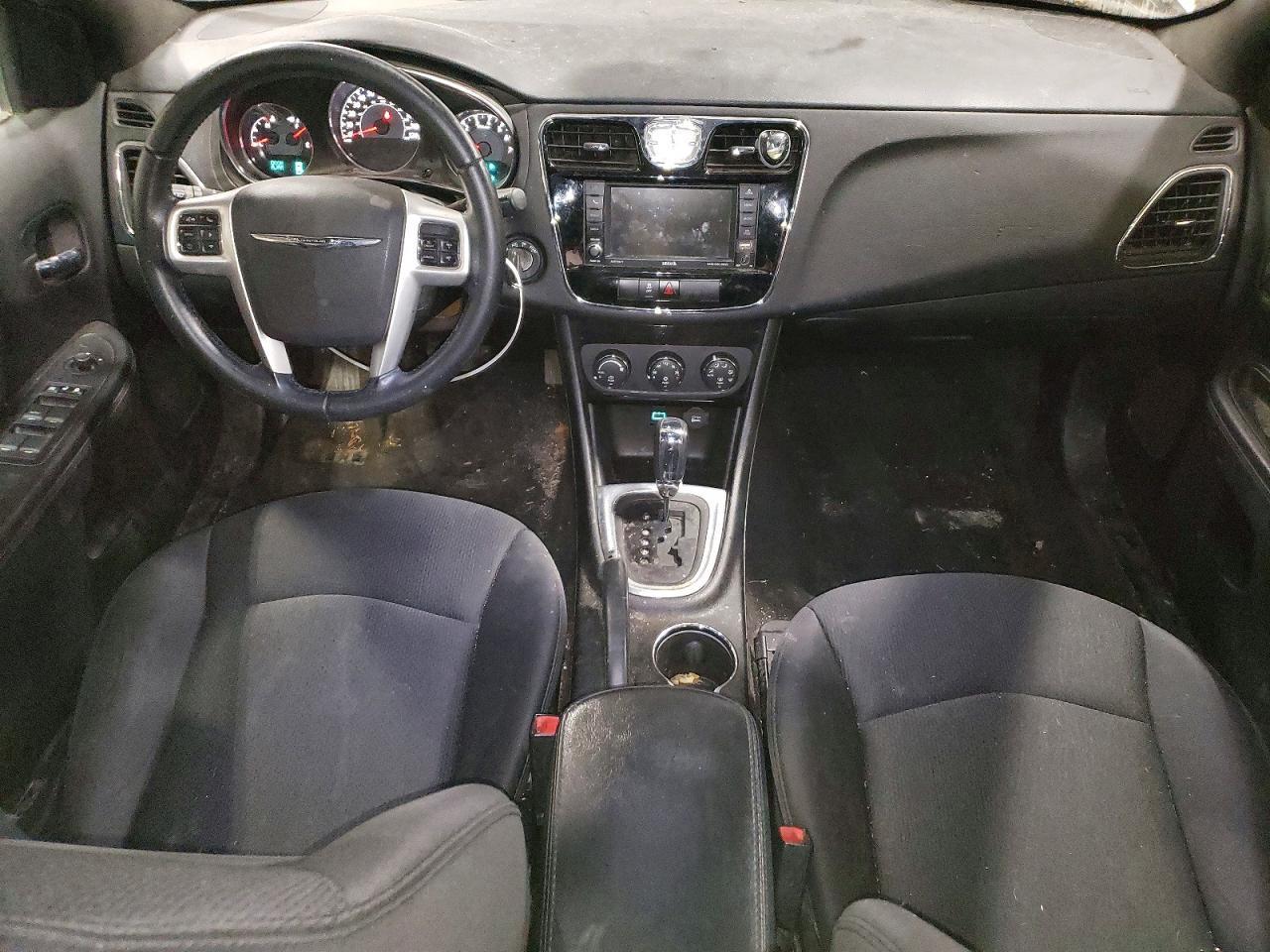 2013 CHRYSLER 200