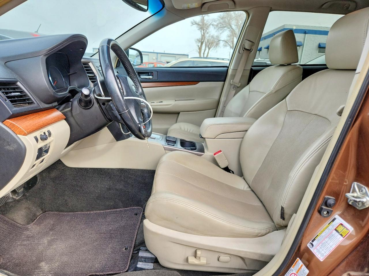 2013 SUBARU Outback