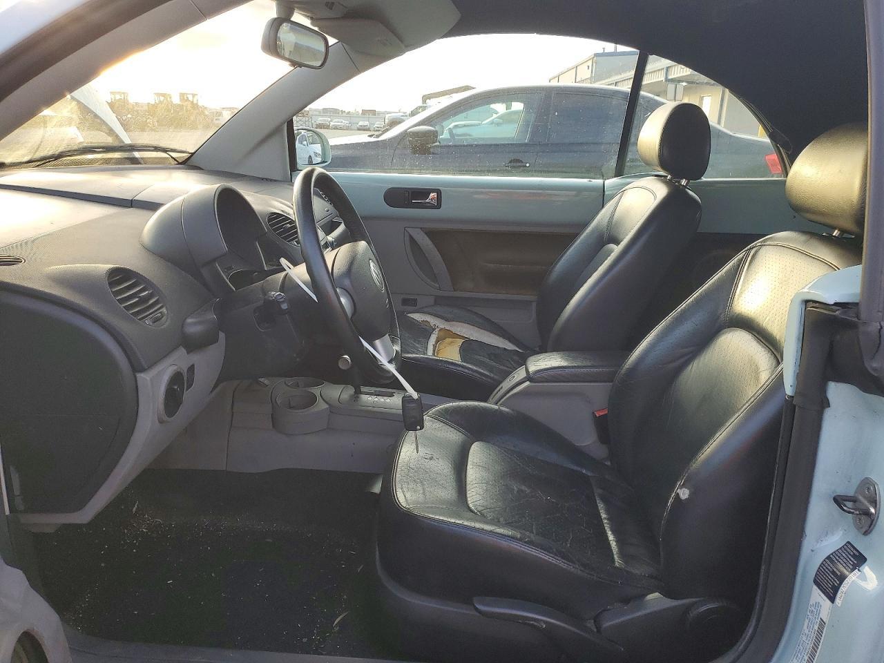 2003 VOLKSWAGEN Beetle