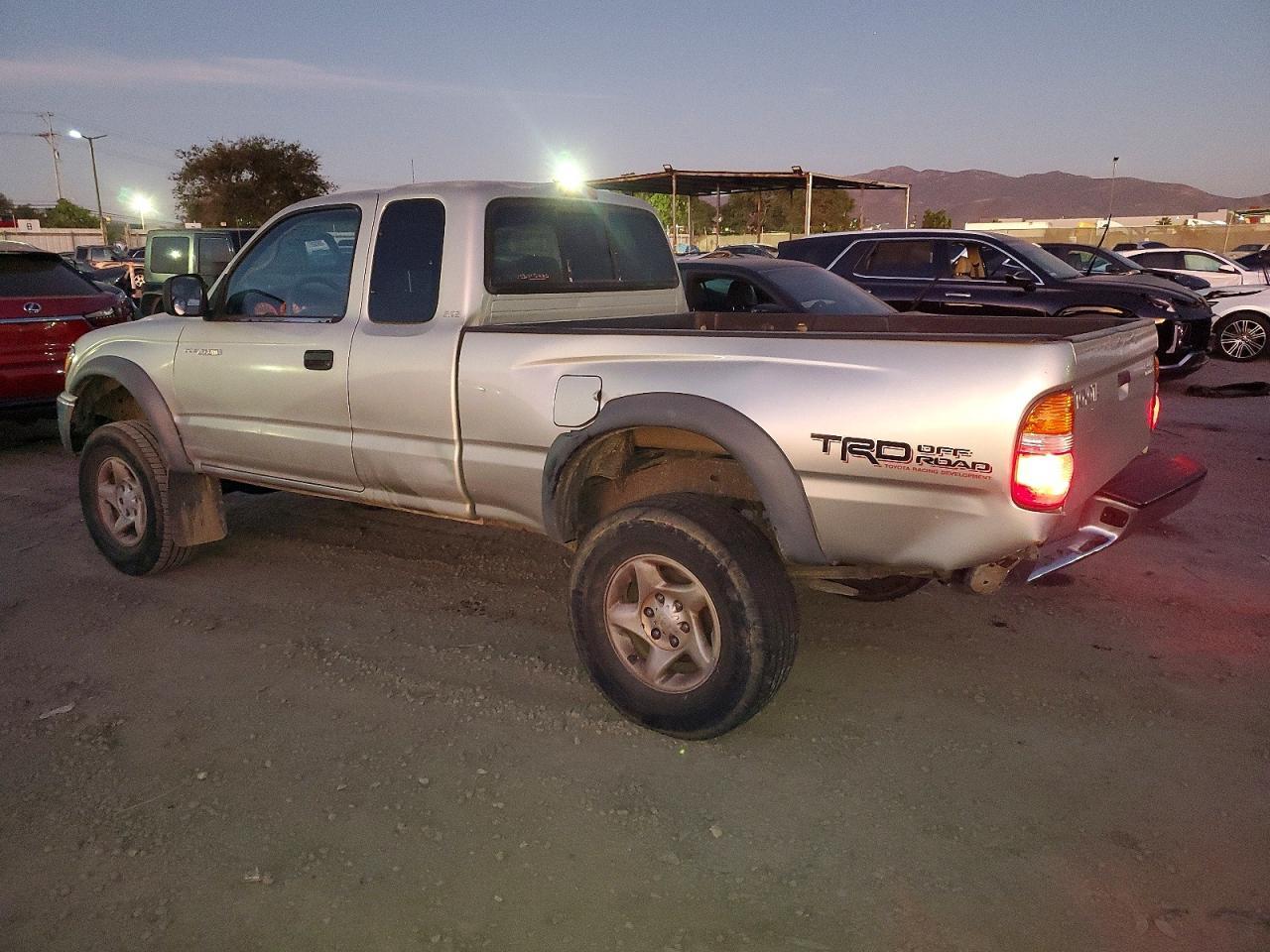 2002 TOYOTA TACOMA