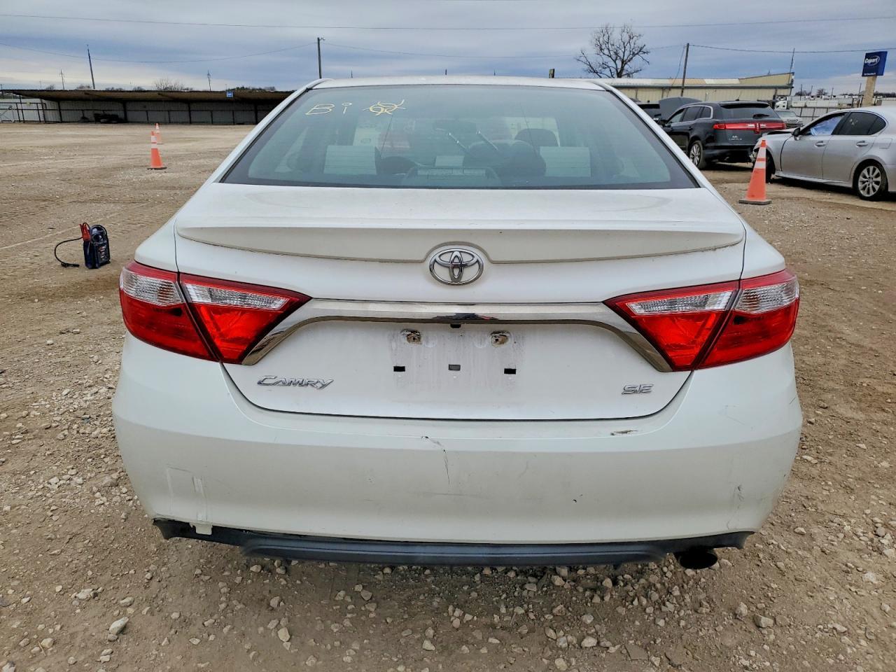 2017 TOYOTA CAMRY