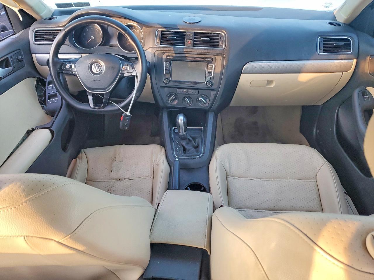 2015 VOLKSWAGEN JETTA