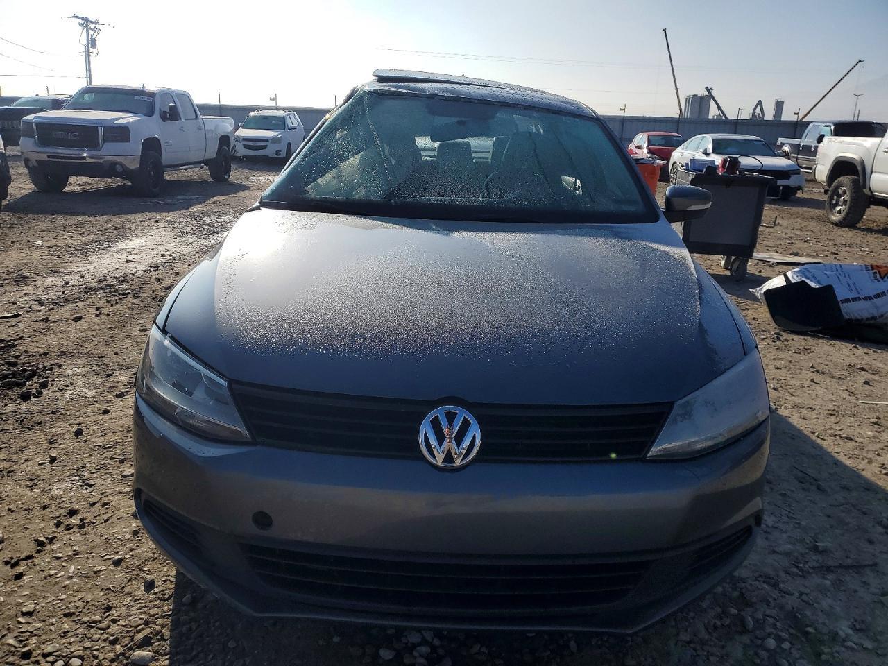 2012 VOLKSWAGEN JETTA