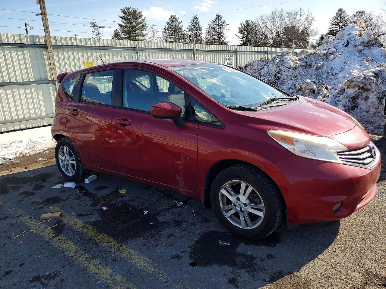 2015 NISSAN Versa Note