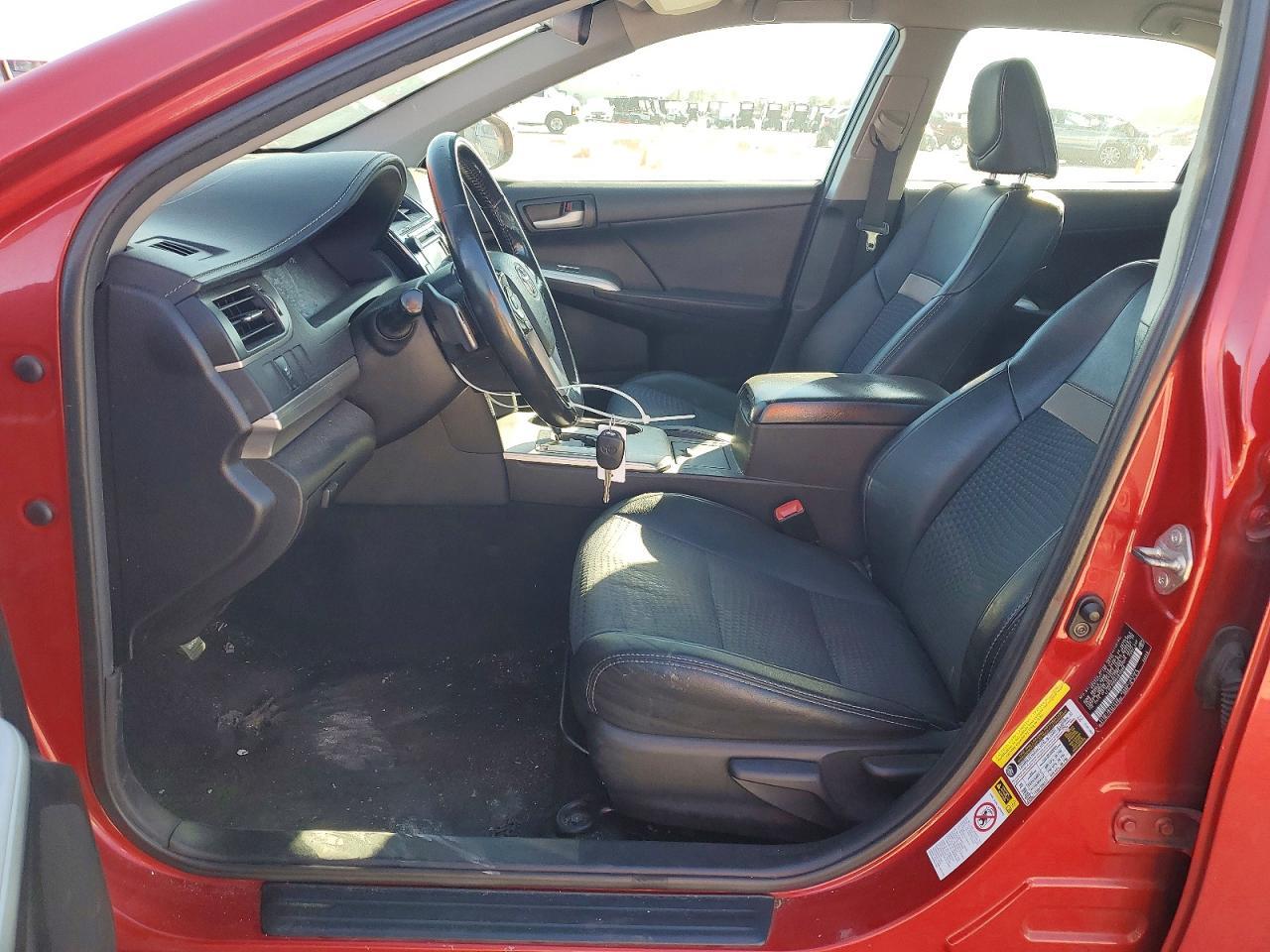 2014 TOYOTA CAMRY