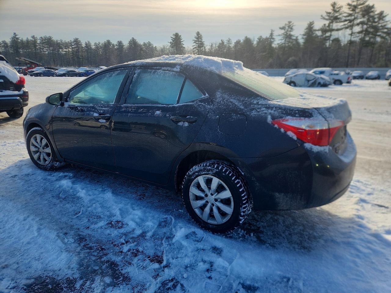 2015 TOYOTA COROLLA