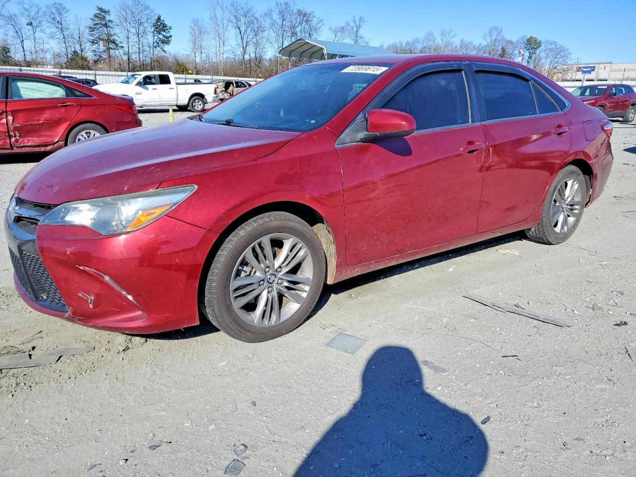 2016 TOYOTA CAMRY