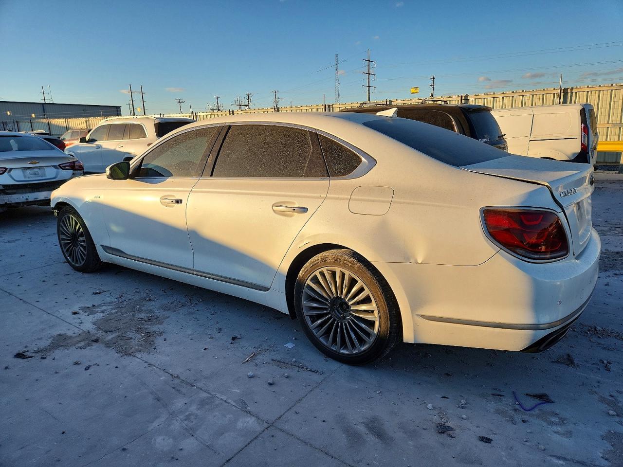 2019 KIA K900