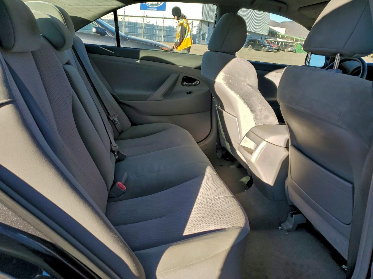 2011 TOYOTA CAMRY