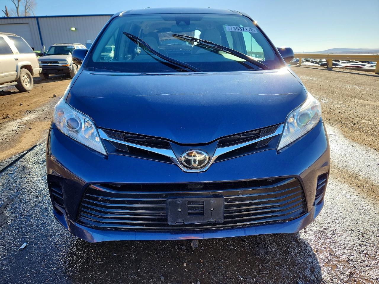 2018 TOYOTA SIENNA