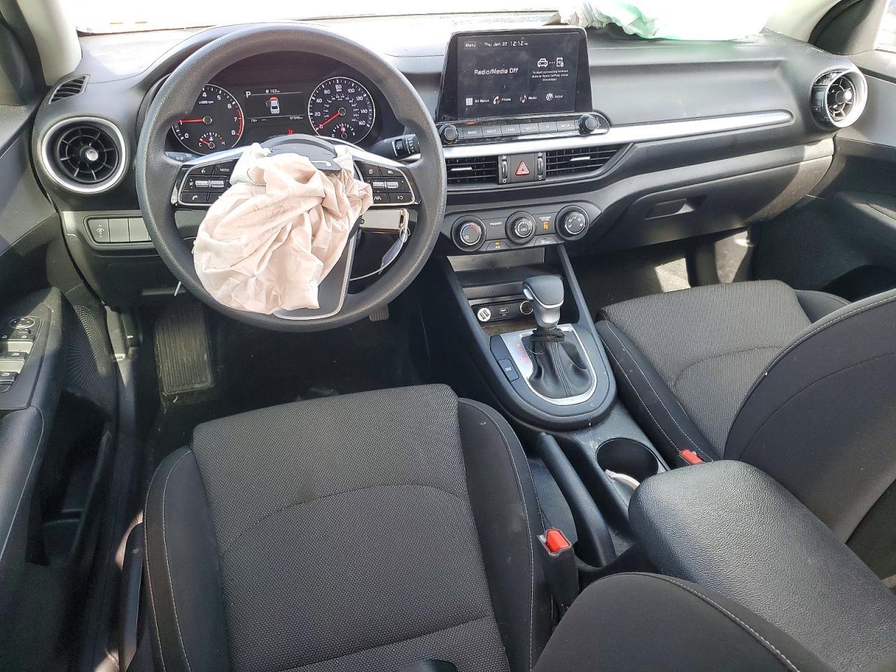 2023 KIA FORTE