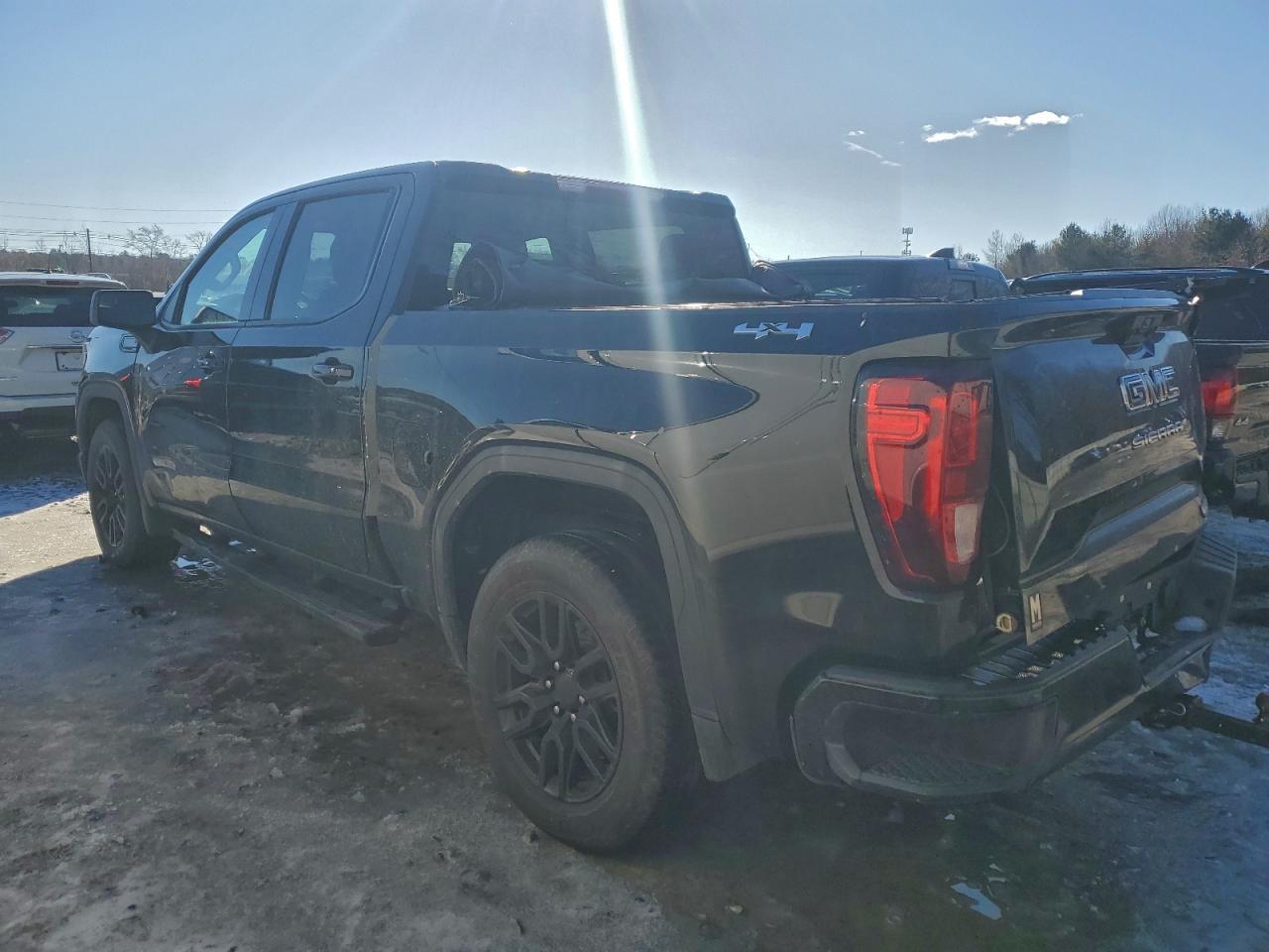 2023 GMC Sierra