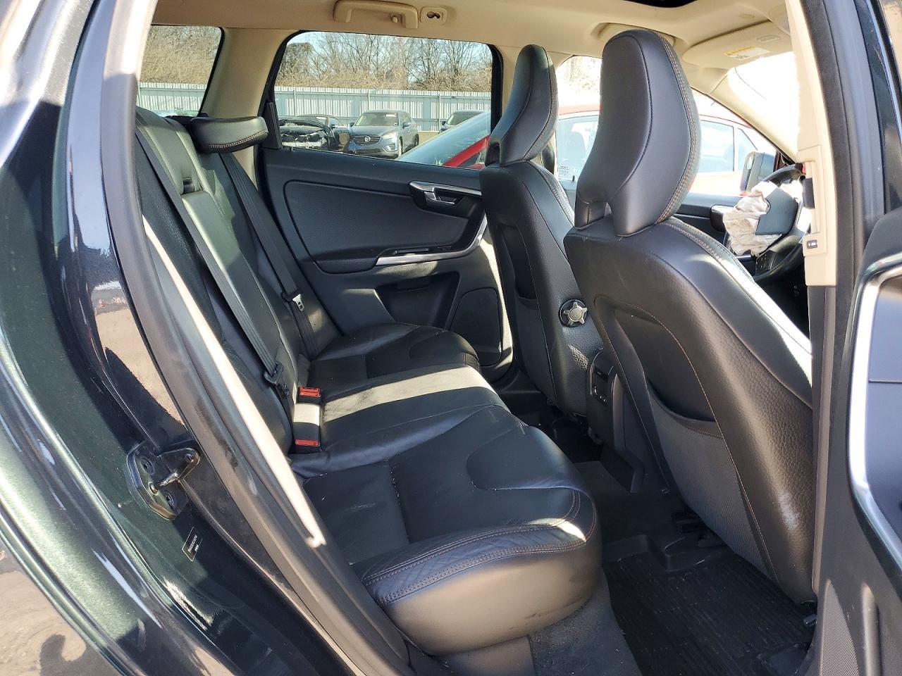 2012 VOLVO XC60