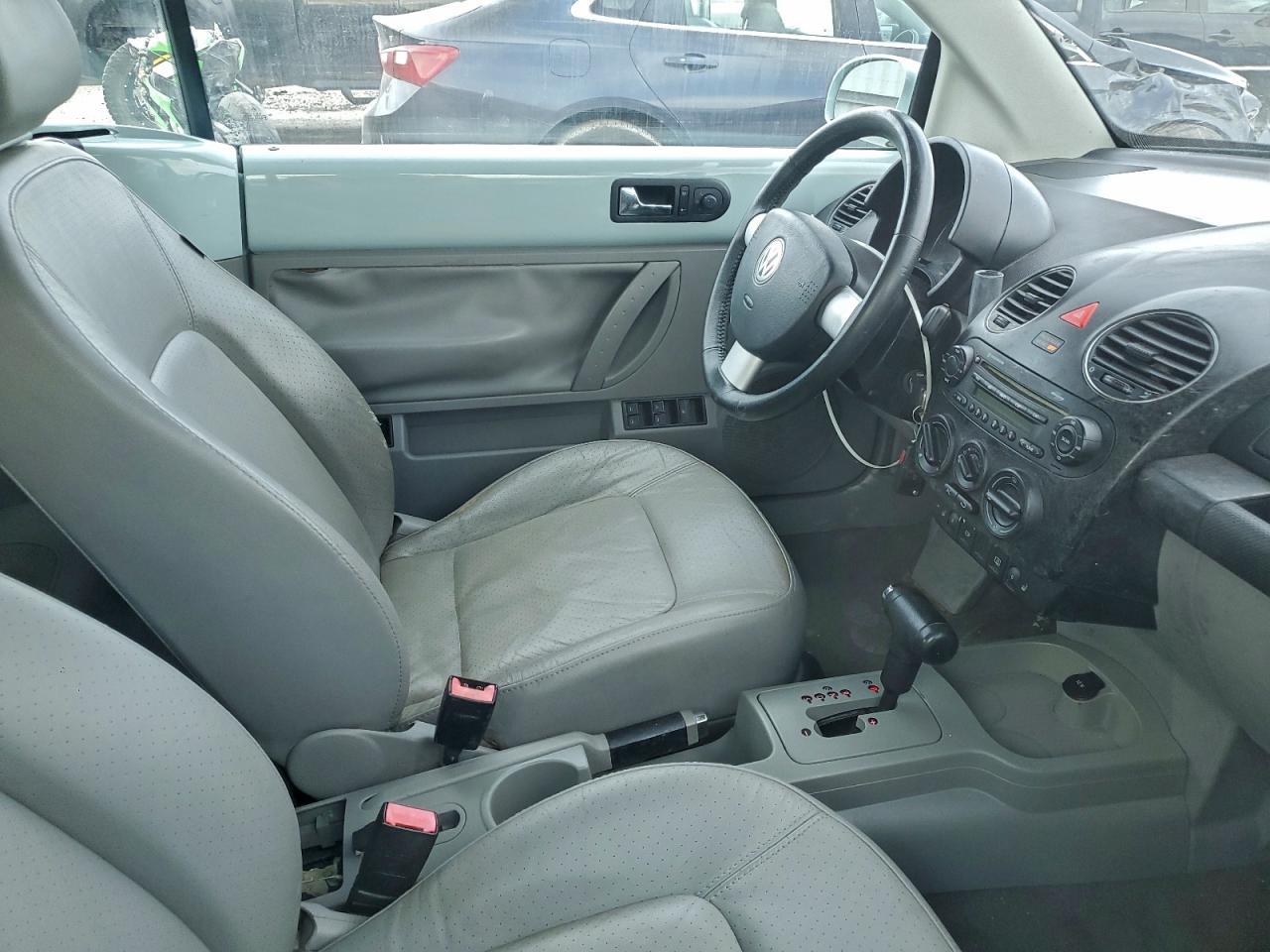 2006 VOLKSWAGEN Beetle