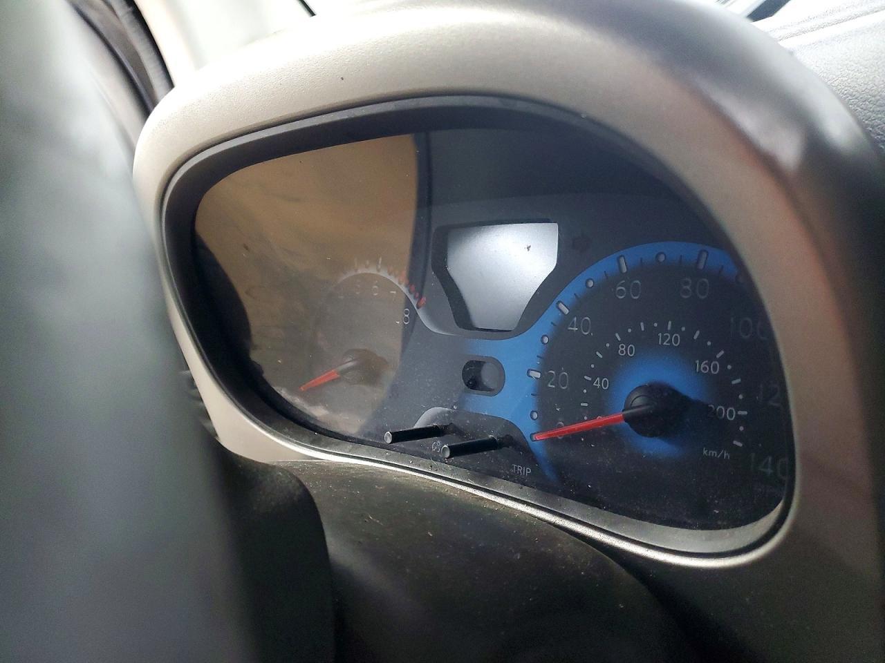 2010 NISSAN CUBE