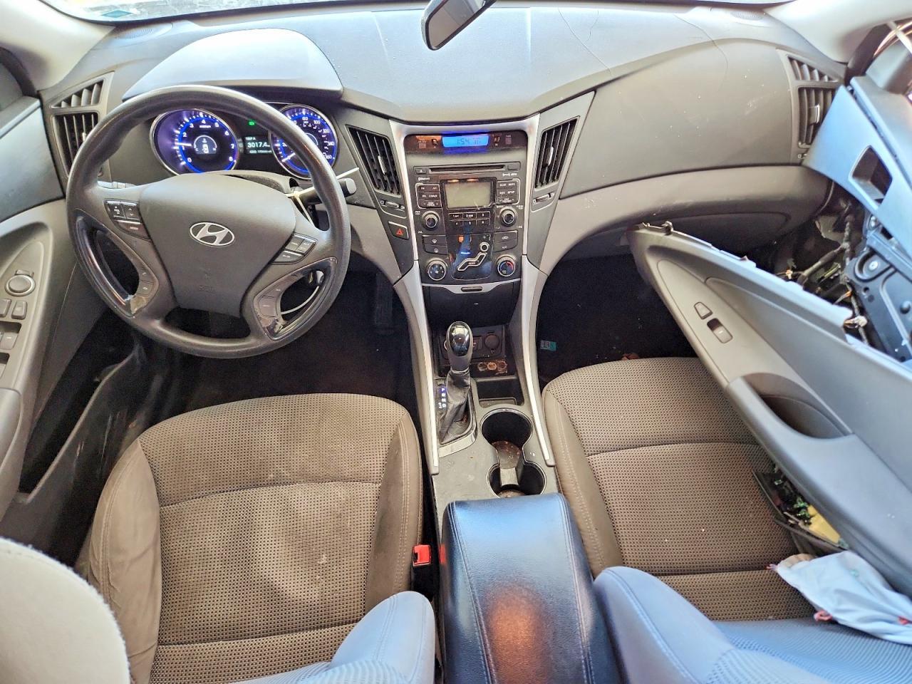 2011 HYUNDAI SONATA